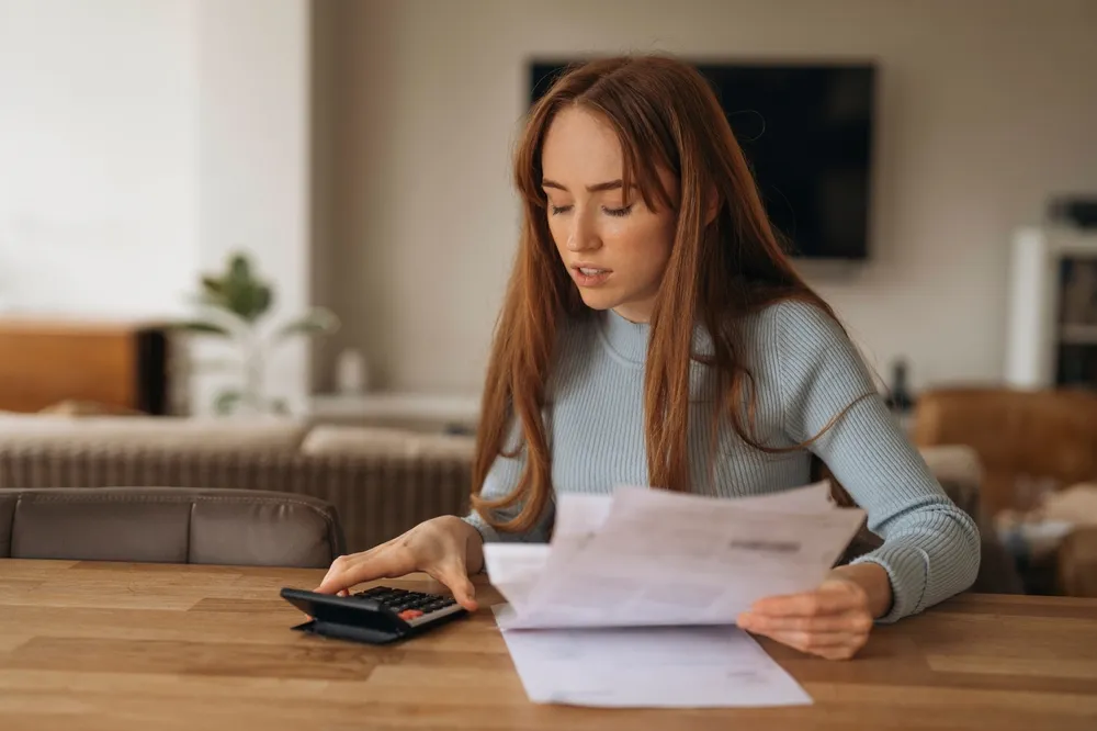 Facturi restante și mănunchi de facturi neplătite